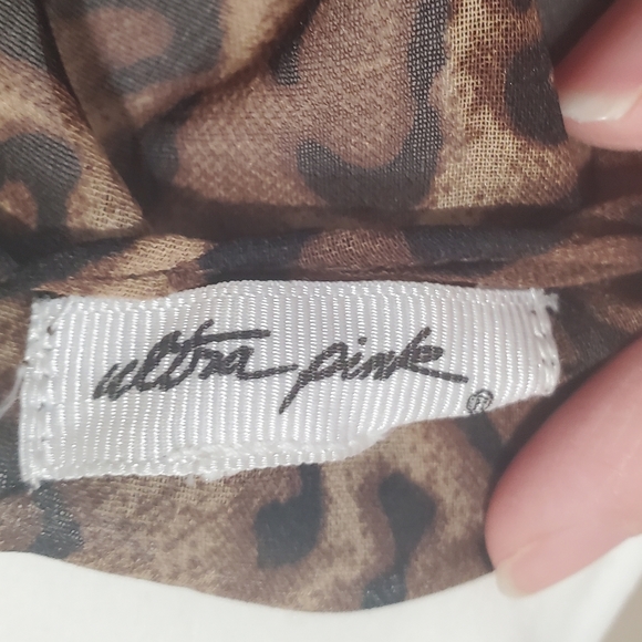 Ultra pink chiffon leopard poncho swim cover up - Picture 6 of 6